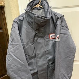 NWT Bulwark FR Winter Jacket Size Large